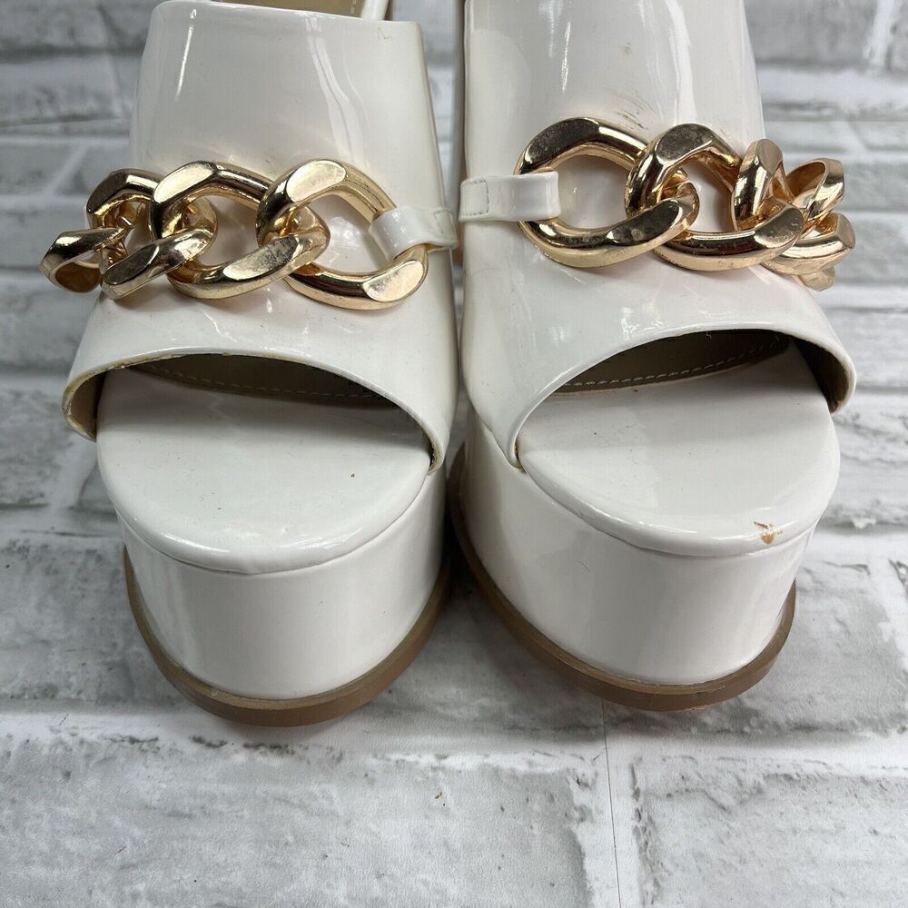 Lemonade No Chill Women’s Size 9 White Platform Pumps With Gold Chain Detail - Picture 5 of 13